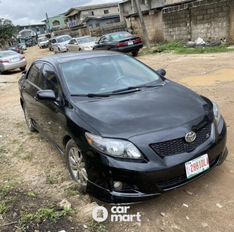 Nigeria used 2010 Toyota Corolla Sport