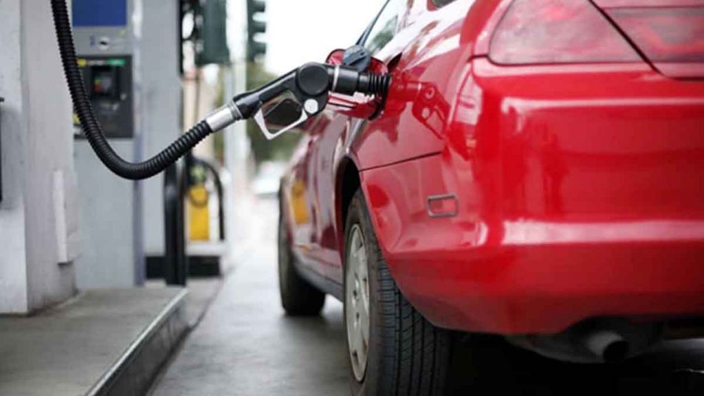 How dangerous is pumping gas while your car is running