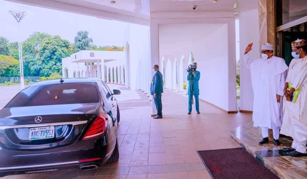 Goodluck Ebele Jonathan visits buhari