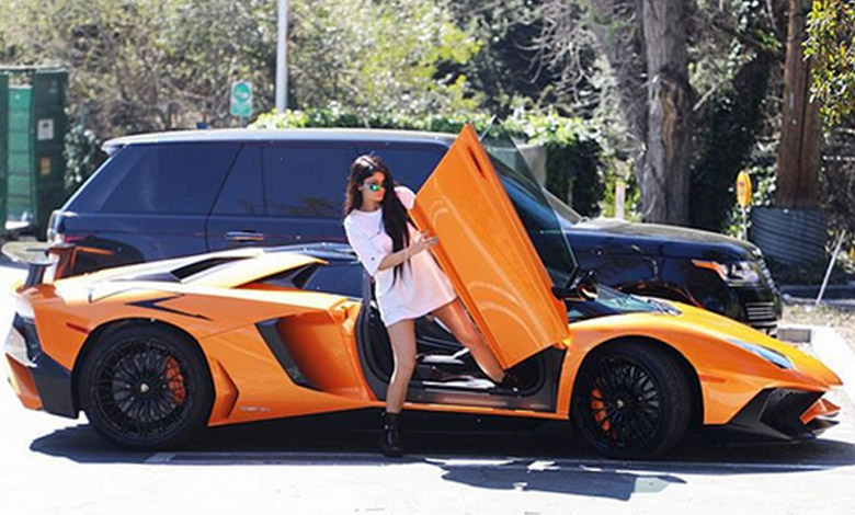 Kylie Jenner Lamborghini Aventador Sv Roadster