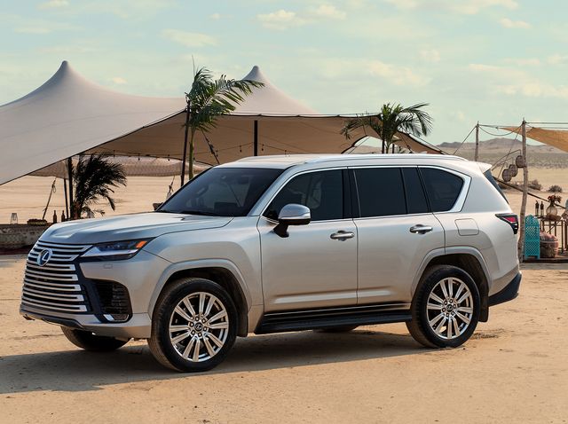Side-view of the 2022 Lexus LX 600