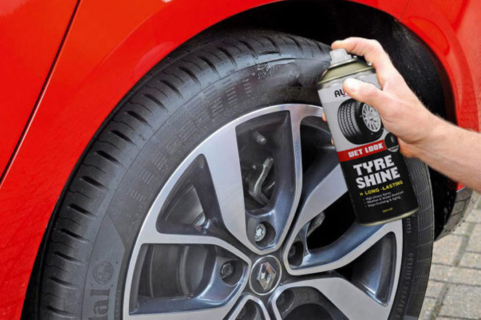 Car Tyre Spray Polish