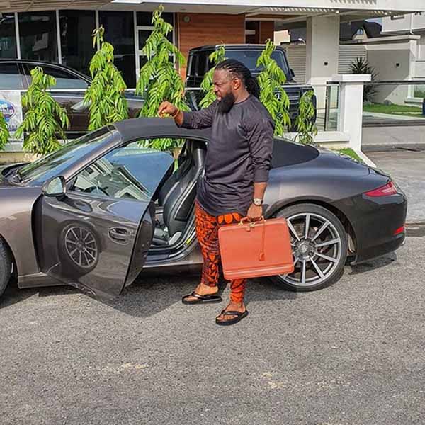 Timaya Porsche 911