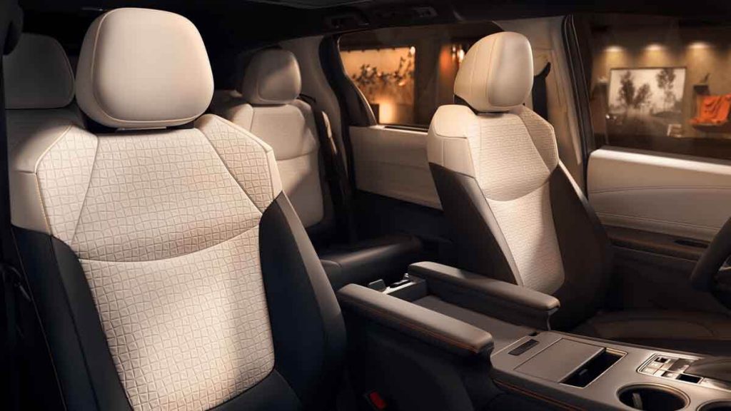 2021 Toyota Sienna interior