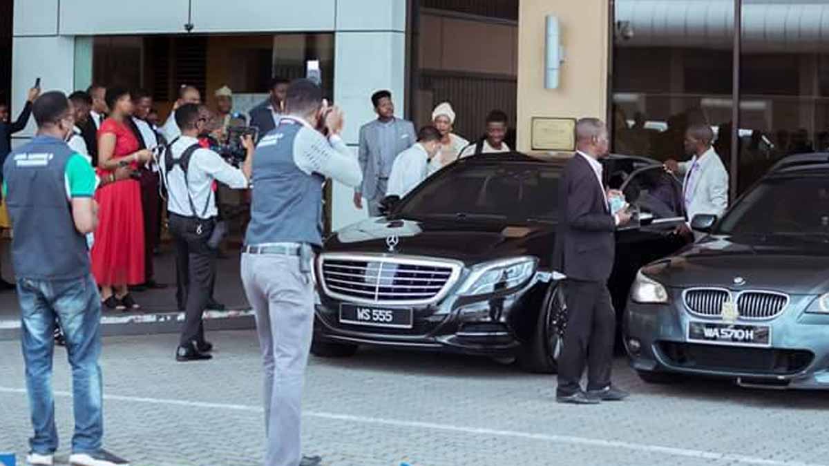 Pastor Enoch Adejare Adeboye cars