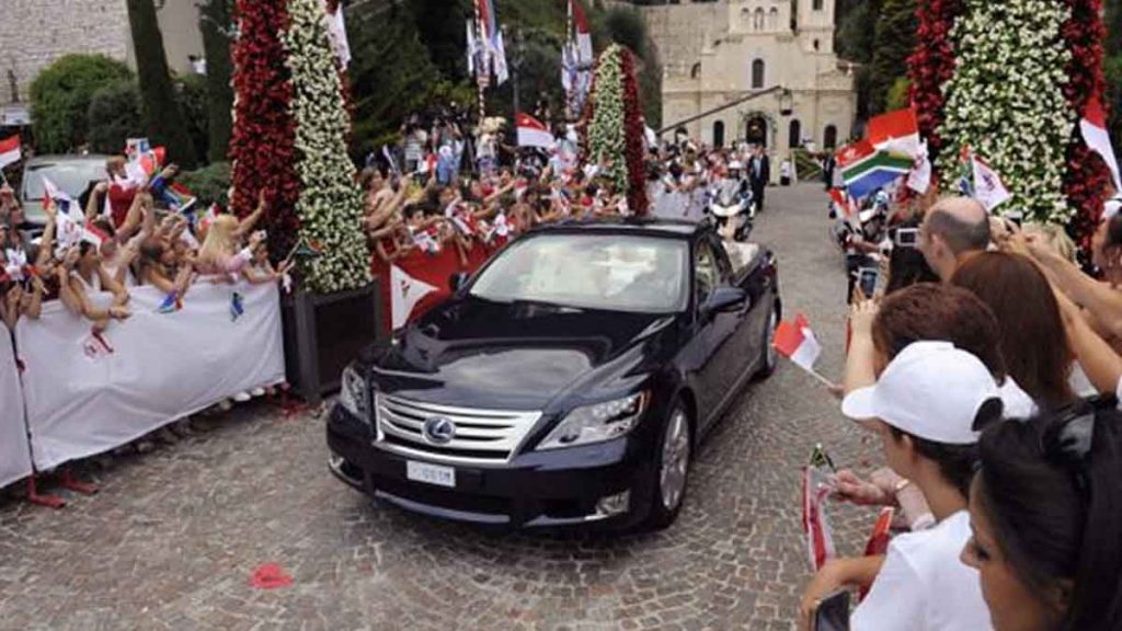 Prime Minister Yoshihide Suga  official car