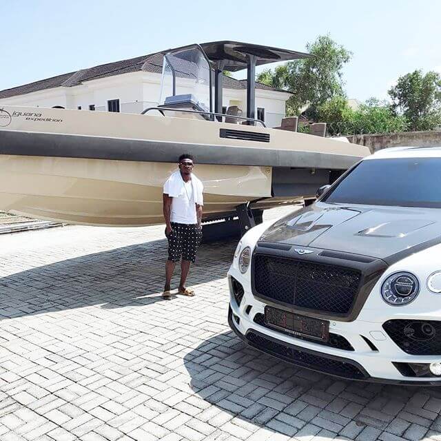 Obafemi Martins expensive car2