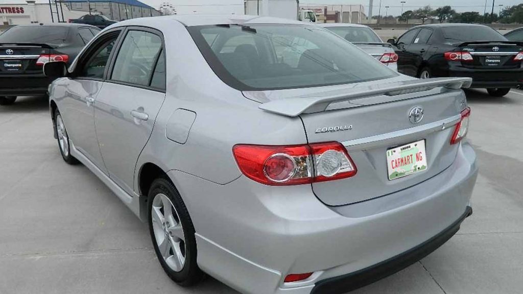 2012 toyota corolla