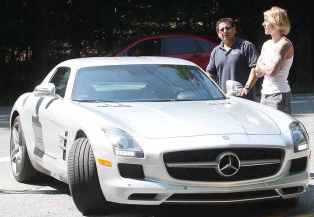 Justin Bieber Mercedes G64 AMG