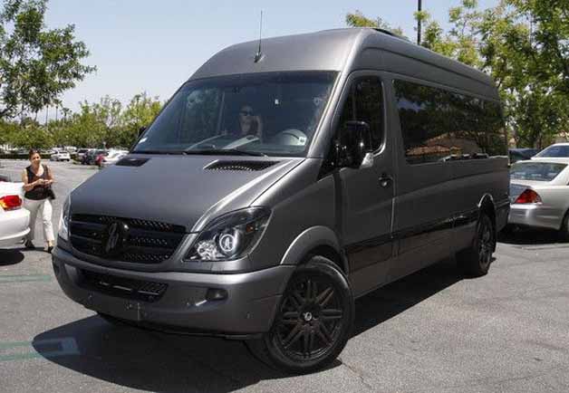 Justin Bieber Mercedes Sprinter