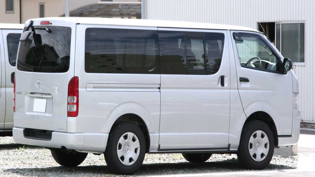 2006 toyota hiace back view