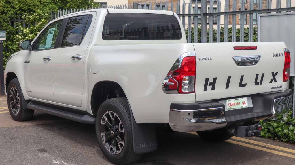 toyota hilux 2019 back view