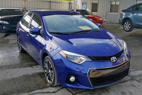 2016 Toyota Corolla exterior