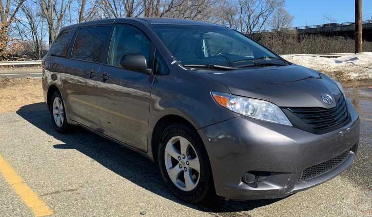 2017 Toyota Sienna Exterior