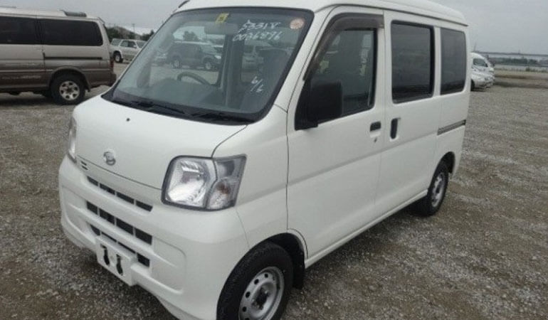 Daihatsu Hijet Mini Bus