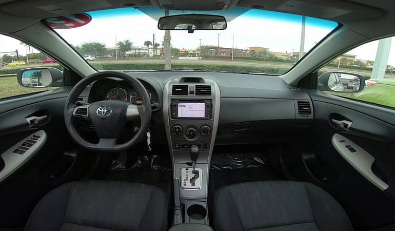 2013 Toyota Corolla Interior