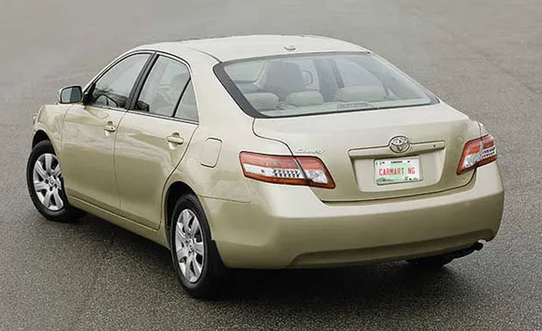 toyota-camry-2011