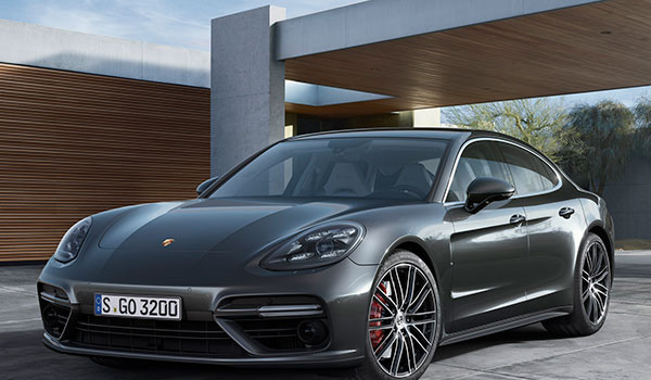 2018 Porsche Panamera