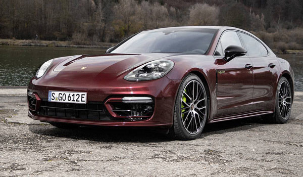 2020 Porsche Panamera