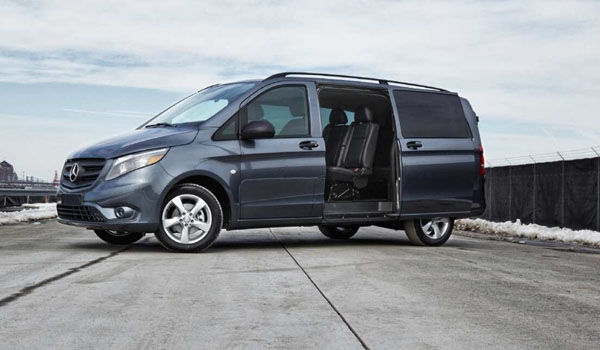 2021 Mercedes-Benz Metris Passenger Van