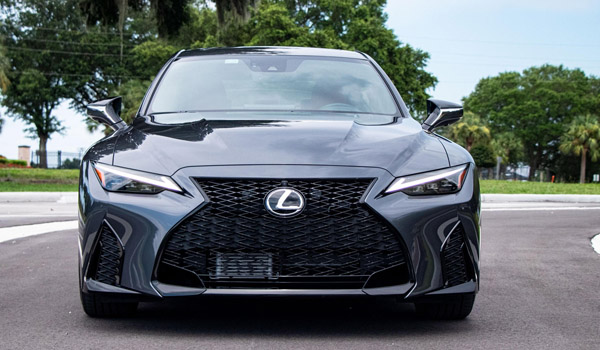 2022 Lexus IS