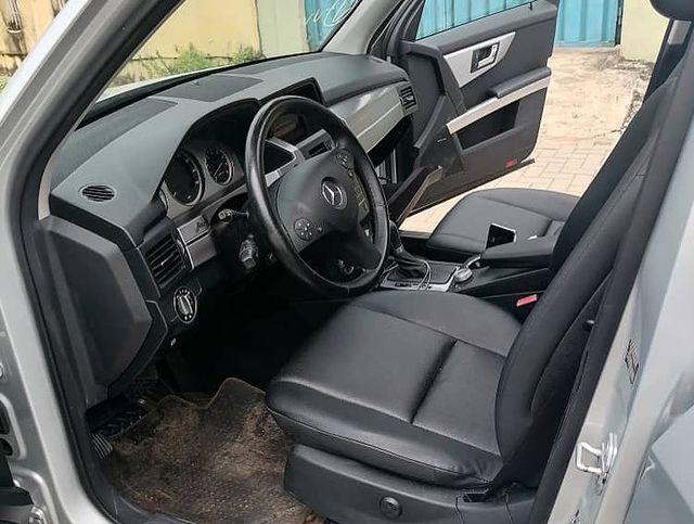 2010 Mercedes Benz Glk 350 Interior