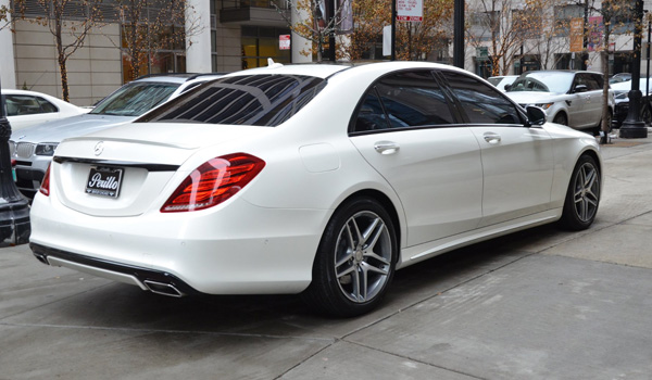 2016 Mercedes-Benz S550 back view