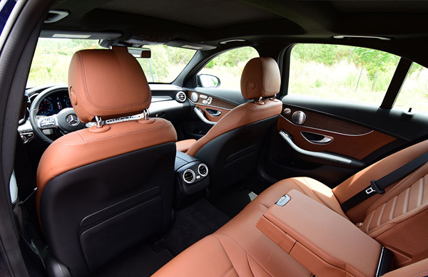 2019 mercedes benz c300 interior