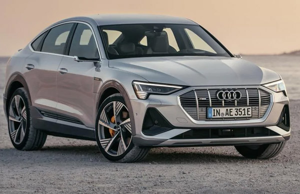 2022 AUDI Q4