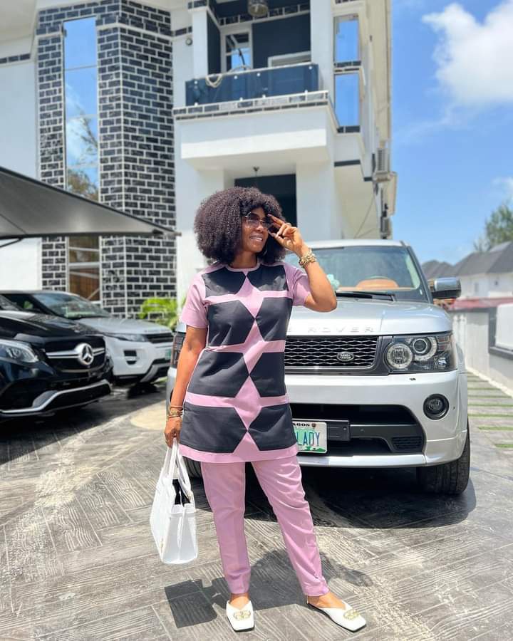 Veteran Actress Iyabo Ojo Flaunts Her Multi-million Naira Car