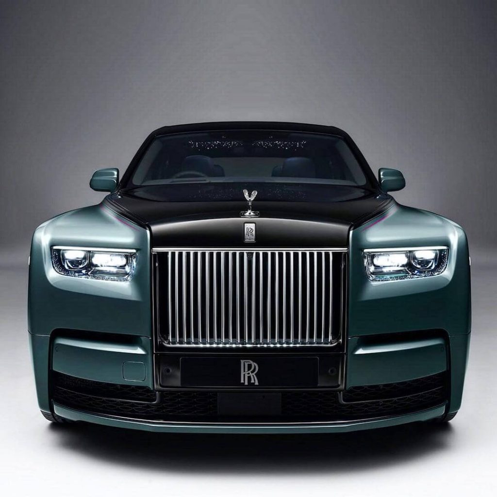 2023 Phantom Series II front