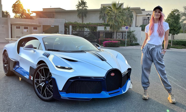 Supercar Blondie Bugatti  Divo