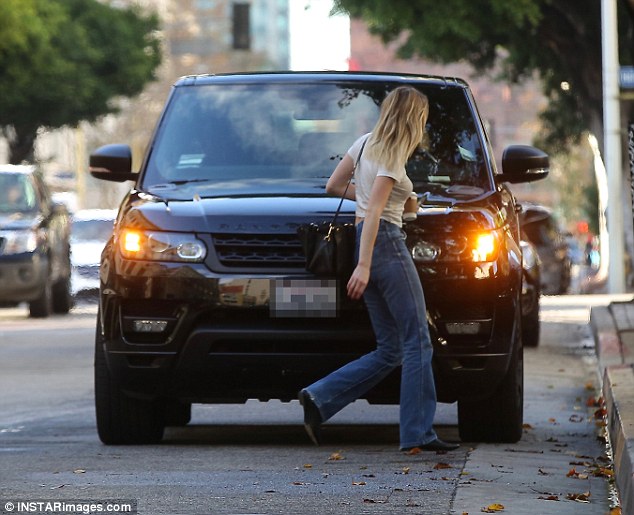 AMBER HEARD Range rover sport