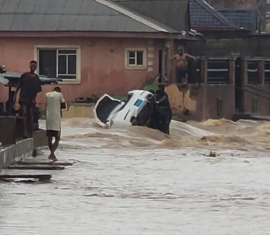 Four rescued, two missing as flood sweeps vehicles away in Agege, Lagos