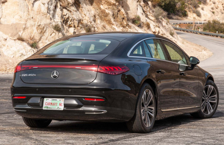 2022 Mercedes-Benz EQS back view