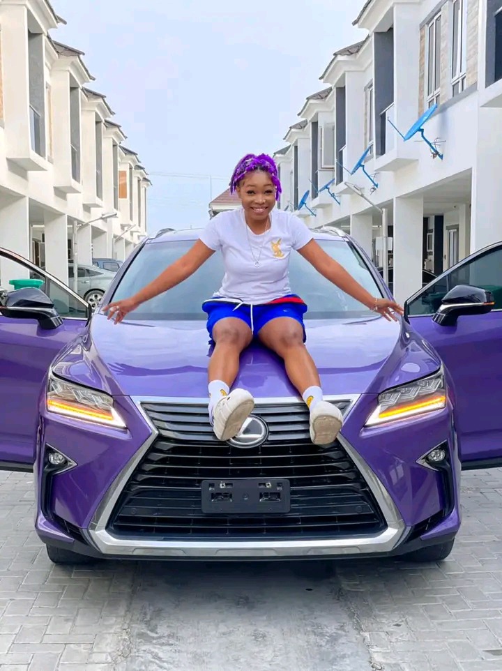 Singer Guchi's Brand New Lexus Car