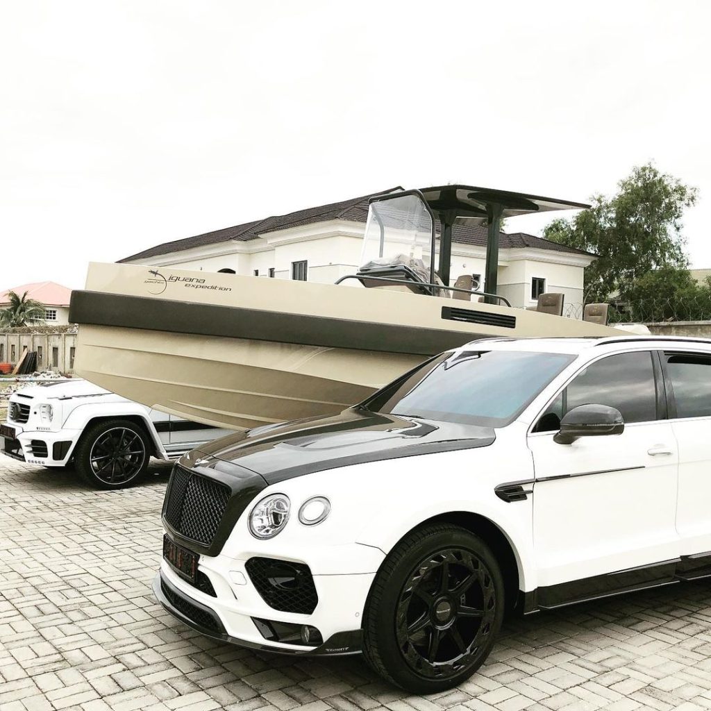 Obafemi Martins 2017 Bentley Bentayga