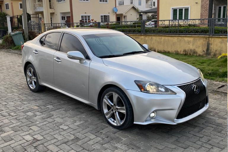 2012 lexus is250