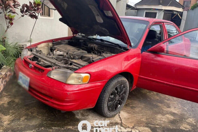 2000 Toyota Corolla Nigerian used Red