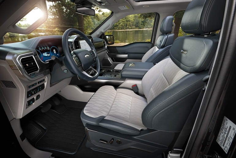 2022 Ford F-150 interior