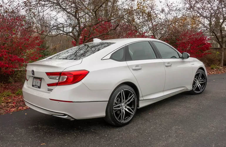  2022 Honda Accord Hybrid back view