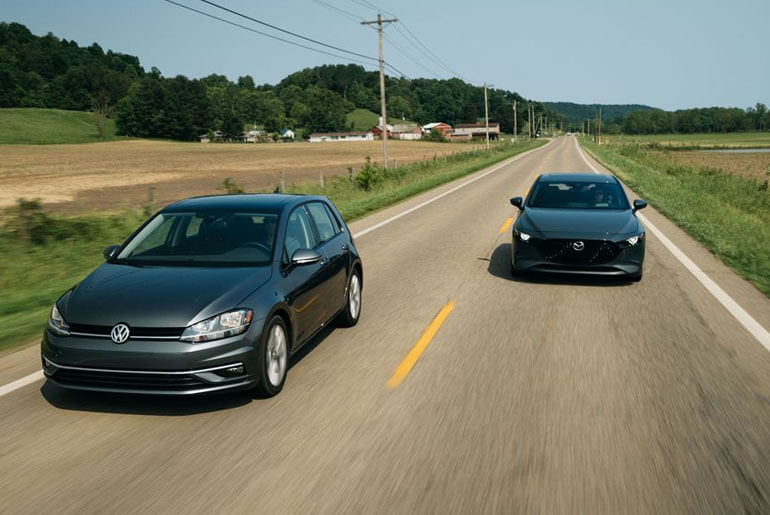 2019 Volkswagen Golf vs 2019 Mazda 3