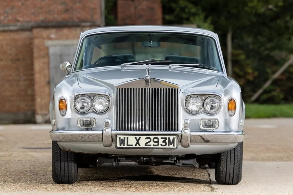 Fron view of the 1974 Rolls Royce