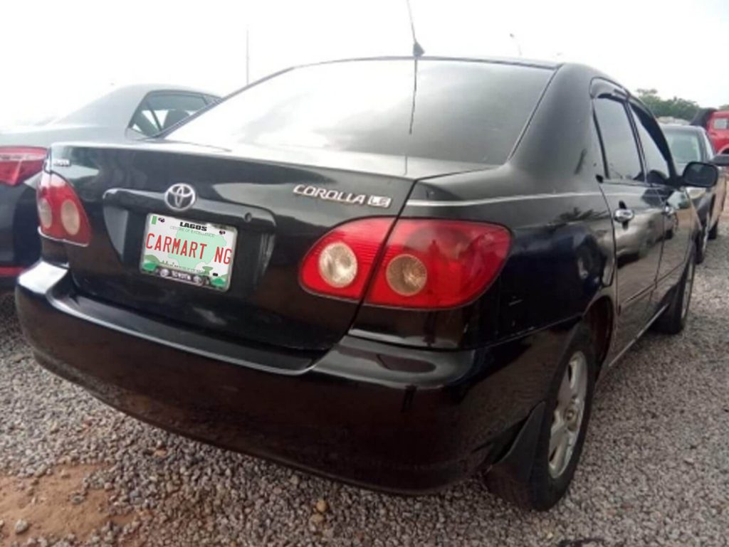 Rear View of the 2007 Toyota Corolla