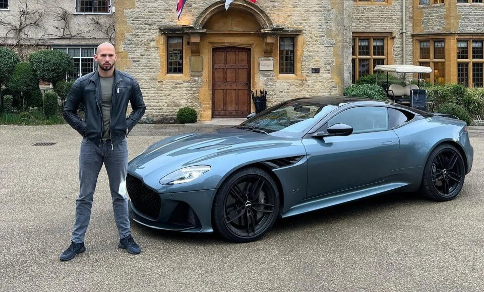 Aston Martin DBS Superleggera
