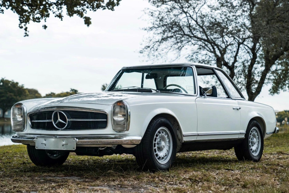 1970 Mercedes-Benz 280SL Pagoda