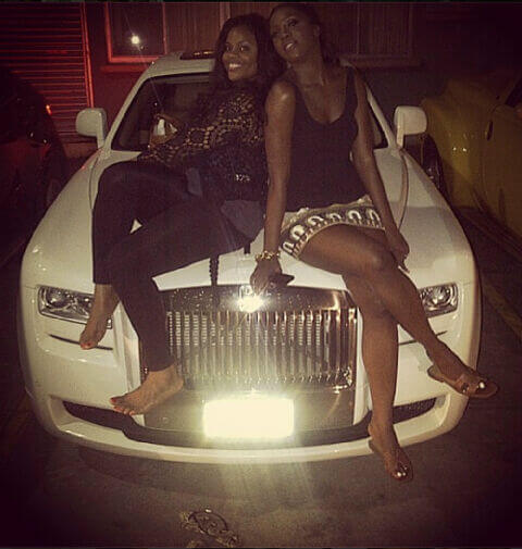 Wizkid Acquires A White Rolls Royce