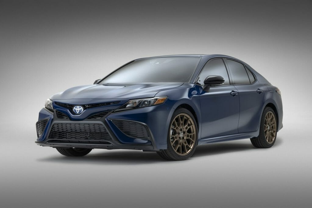 2023 Toyota Camry SE Hybrid Nightshade