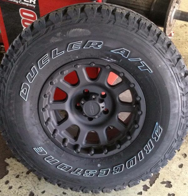 Bridgestone Dueler A/T Revo 2