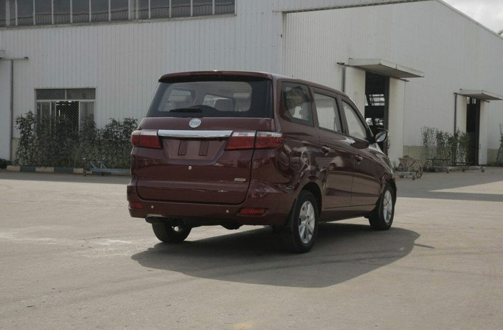 Innoson Motors IVM G20 back view